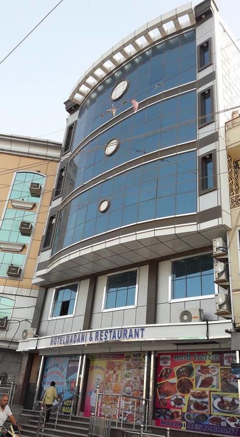 Hotel Madani Биканер Экстерьер фото